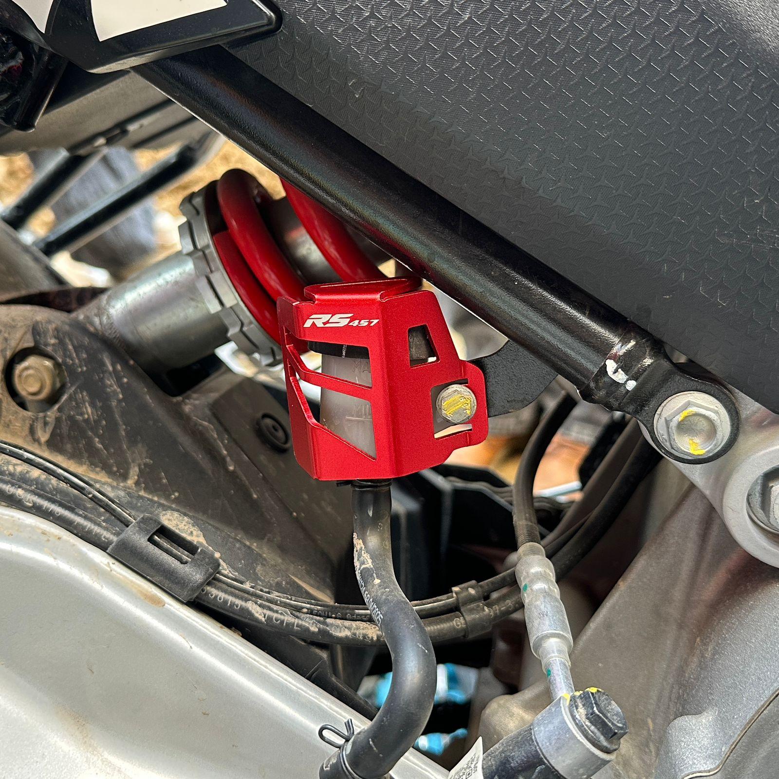 Aprilia RS 457 rear oil container guard