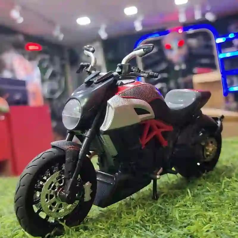 Diecast Bike Scale Models