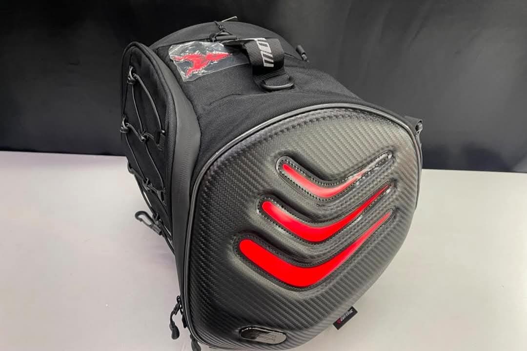 Moto centric tail bag with led reflector 15L