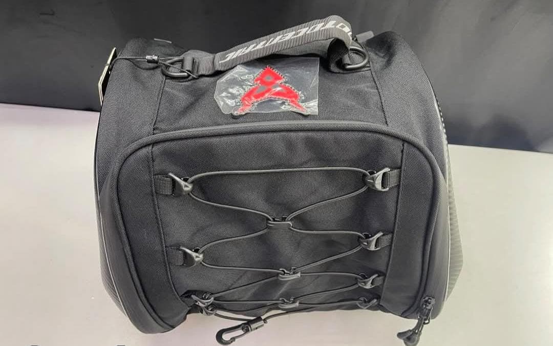 Moto centric tail bag with led reflector 15L