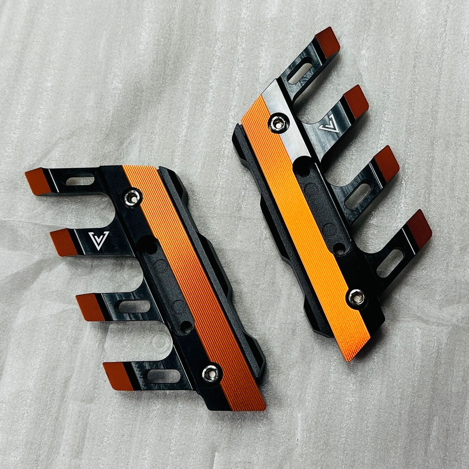 Dual colour shocker protector universal