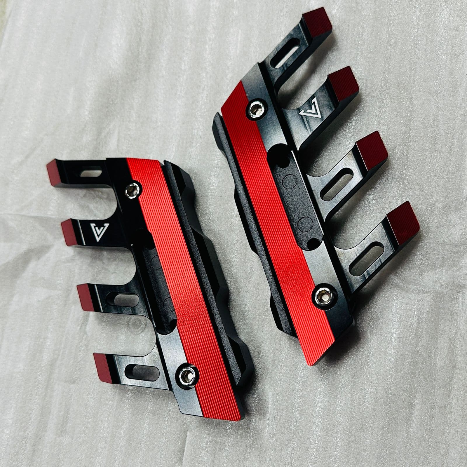 Dual colour shocker protector universal