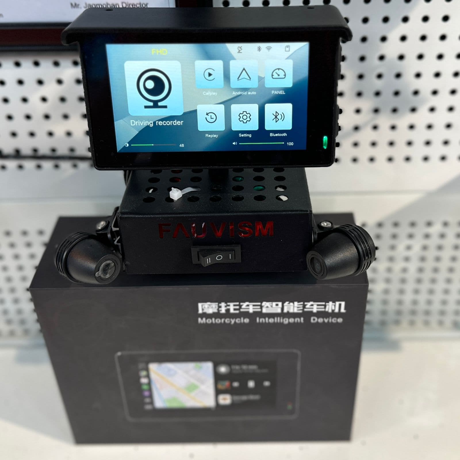 Fauvism Navigation Screen with Camera & TPMS