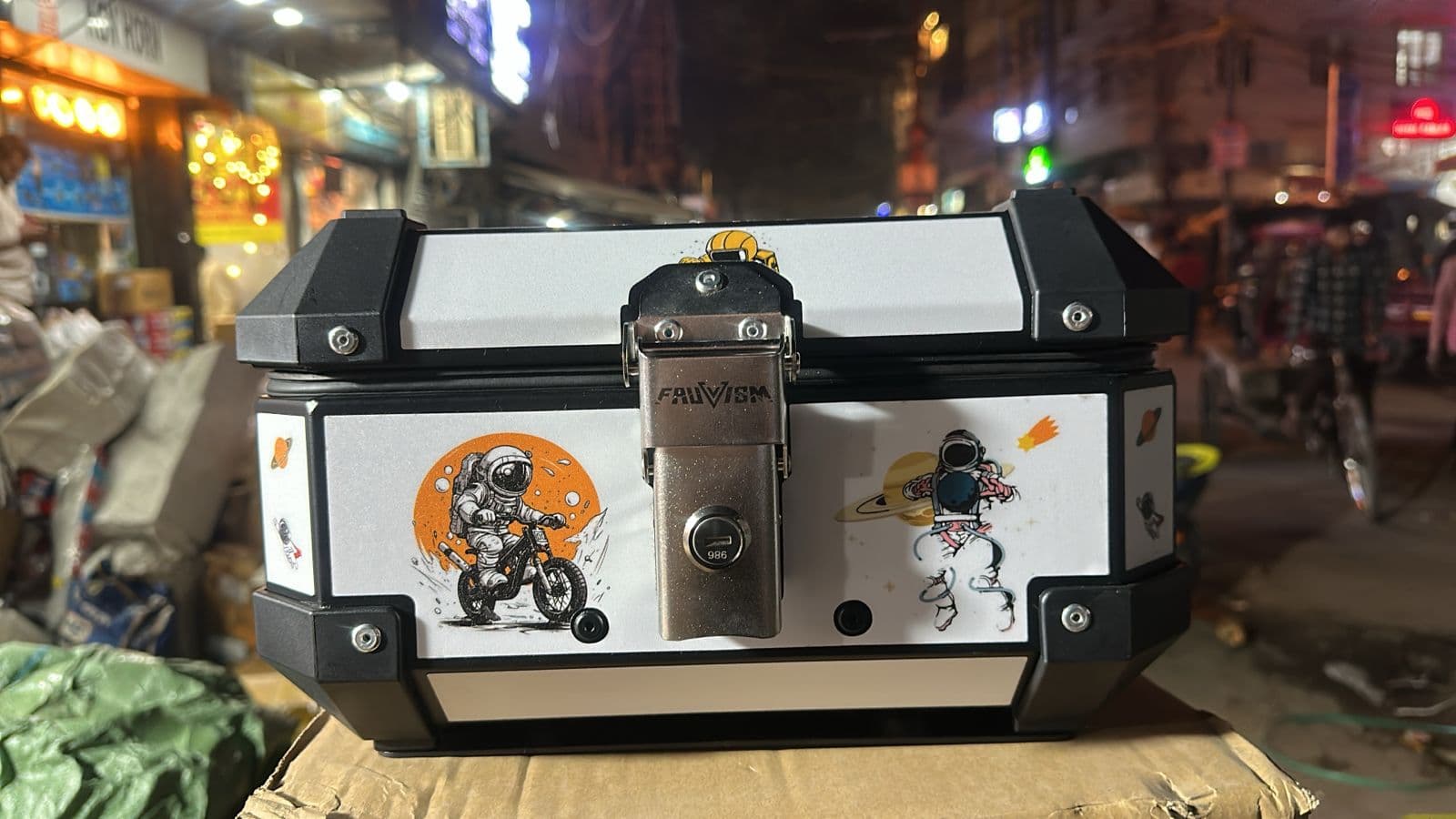 Coloured Top Box 15L