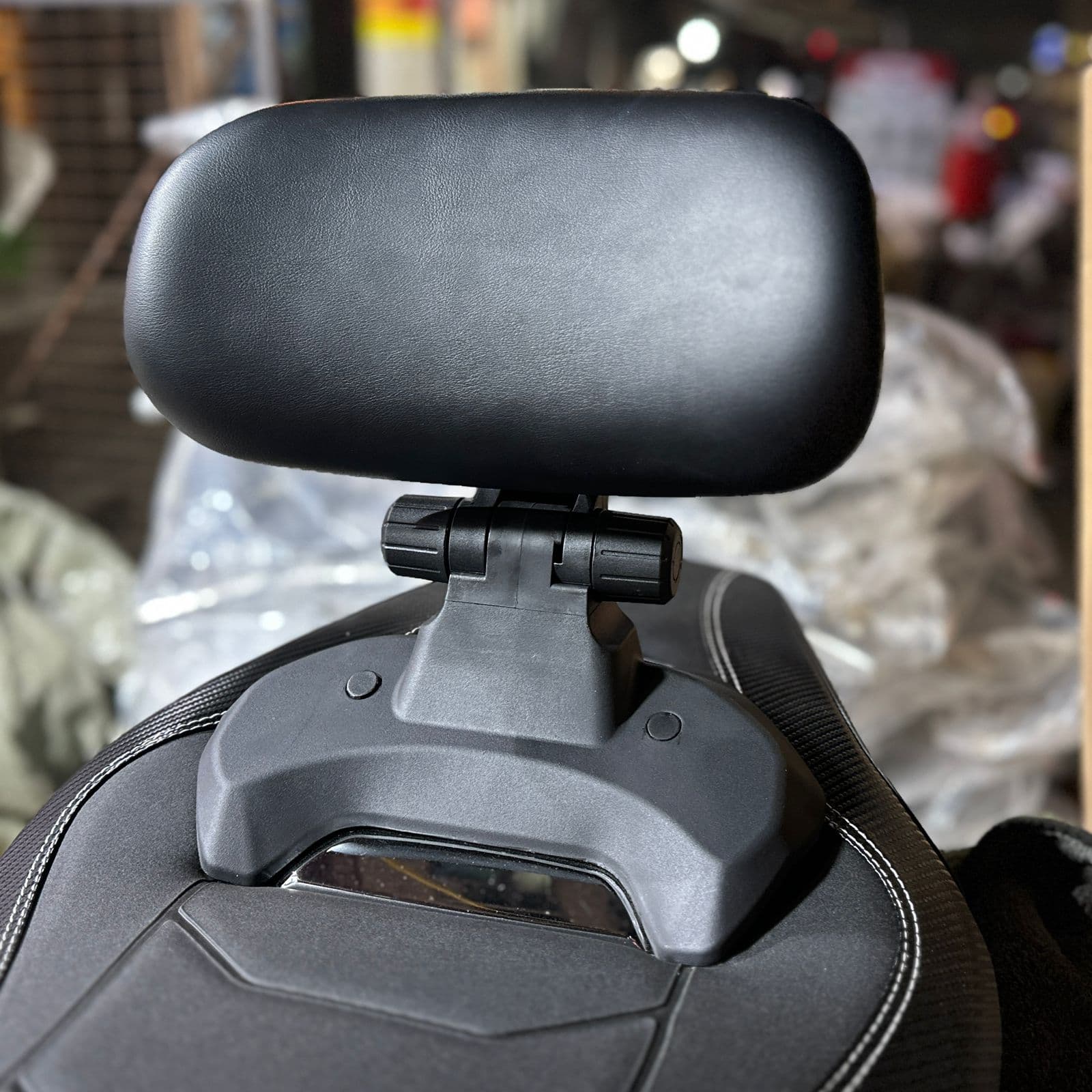 Aerox 155 Seat with adjustable backrest 