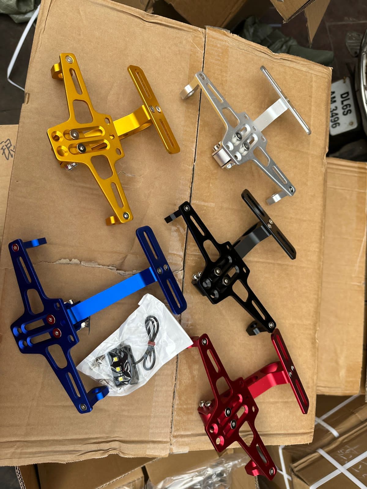 Universal Tail Tidy With Light 