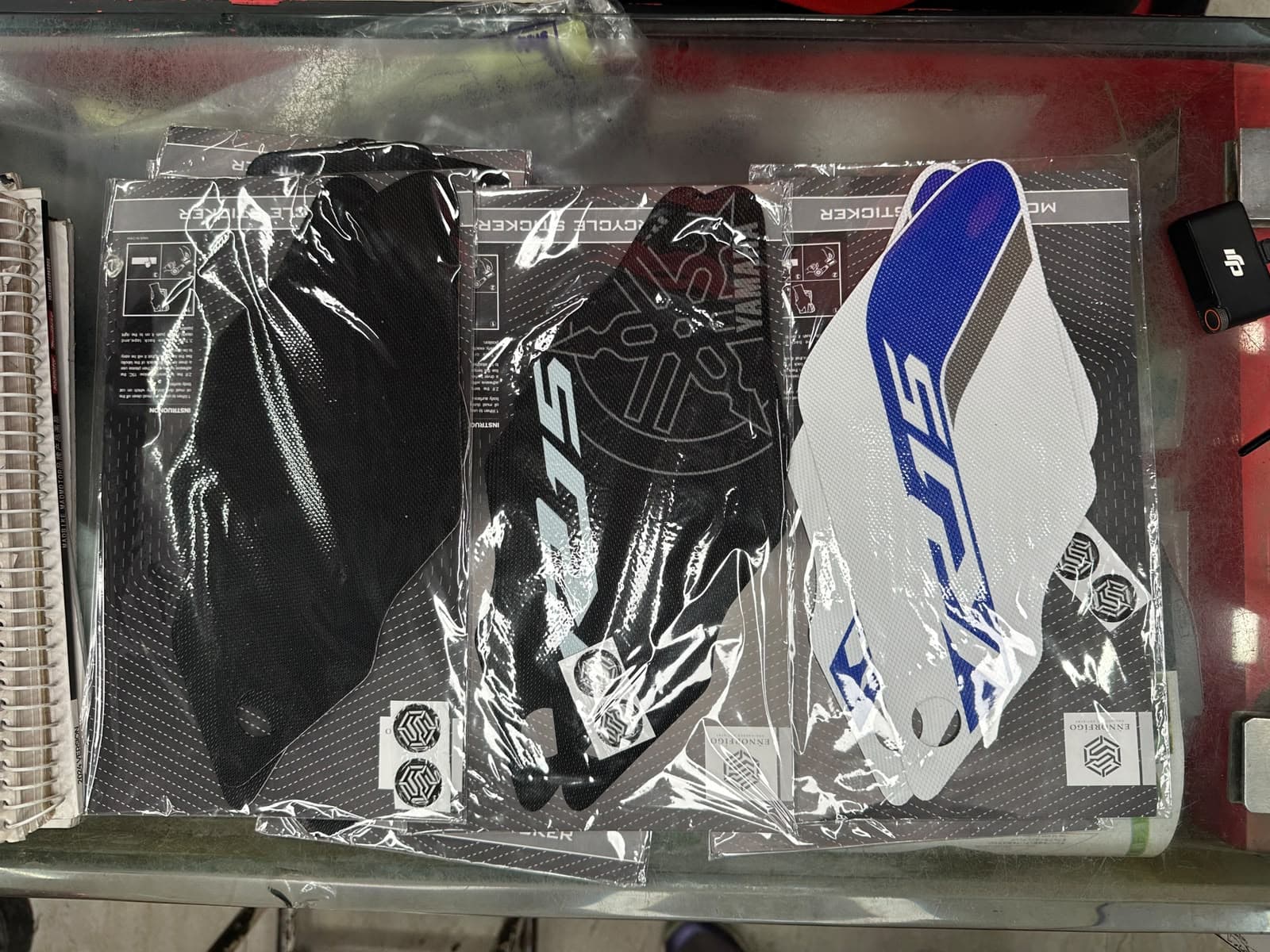 ENNORFIGO Traction Grip For YAMAHA R15 V3
