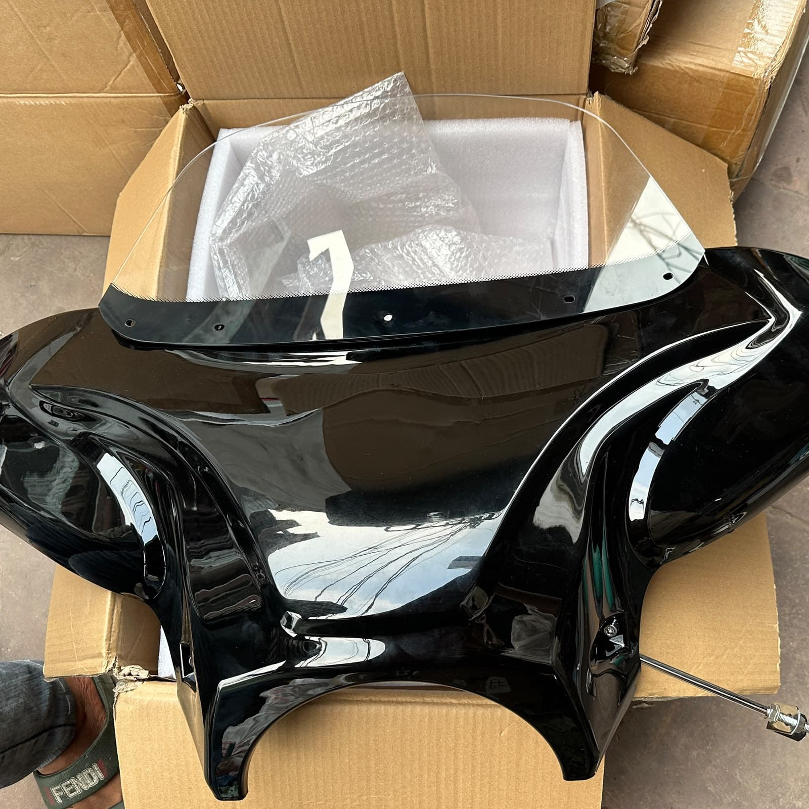 Universal Bat Wing Visor for Round Headlight Bikes