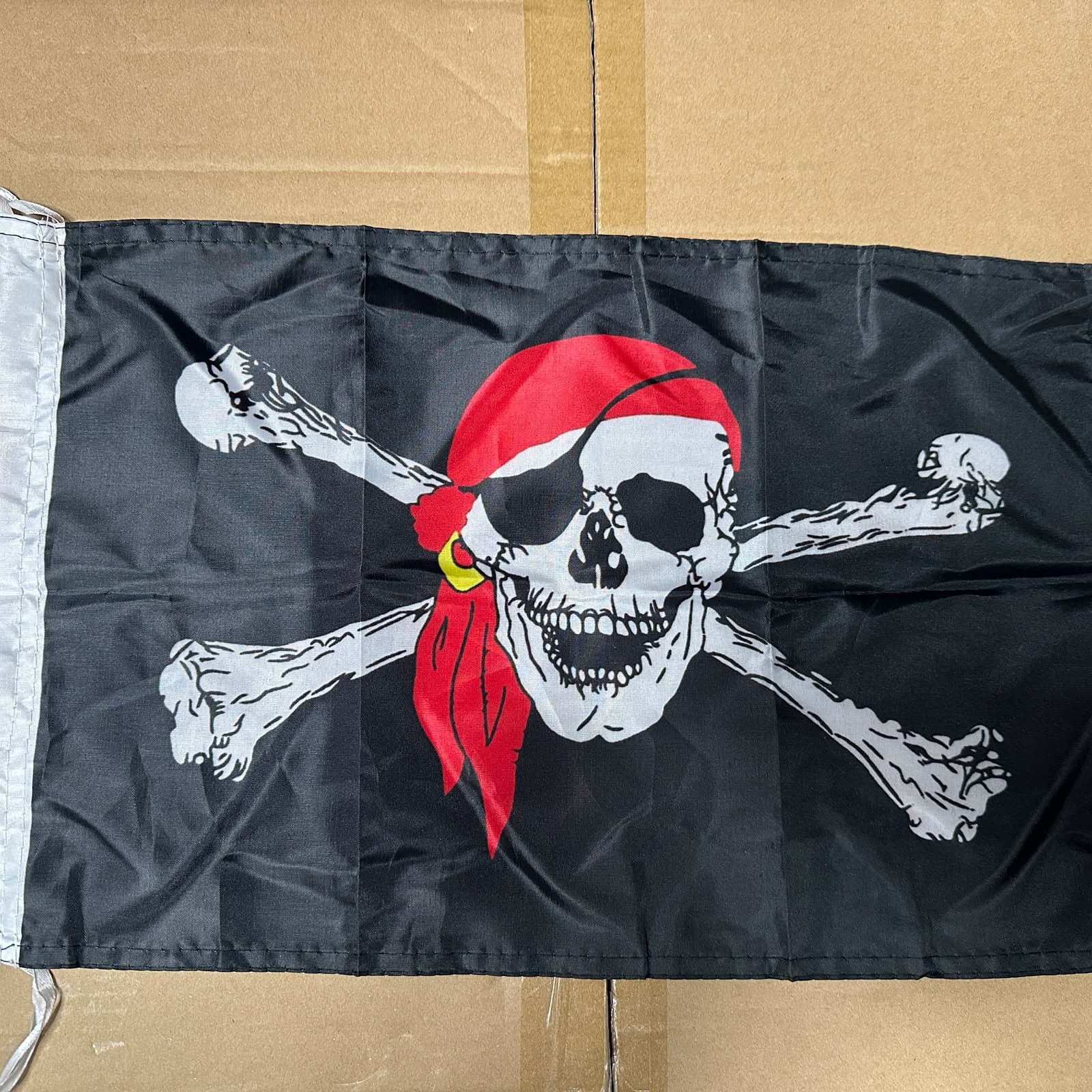 Ennorfigo Flag Poles with Camera Mounting Bracket and Detachable Lights Single