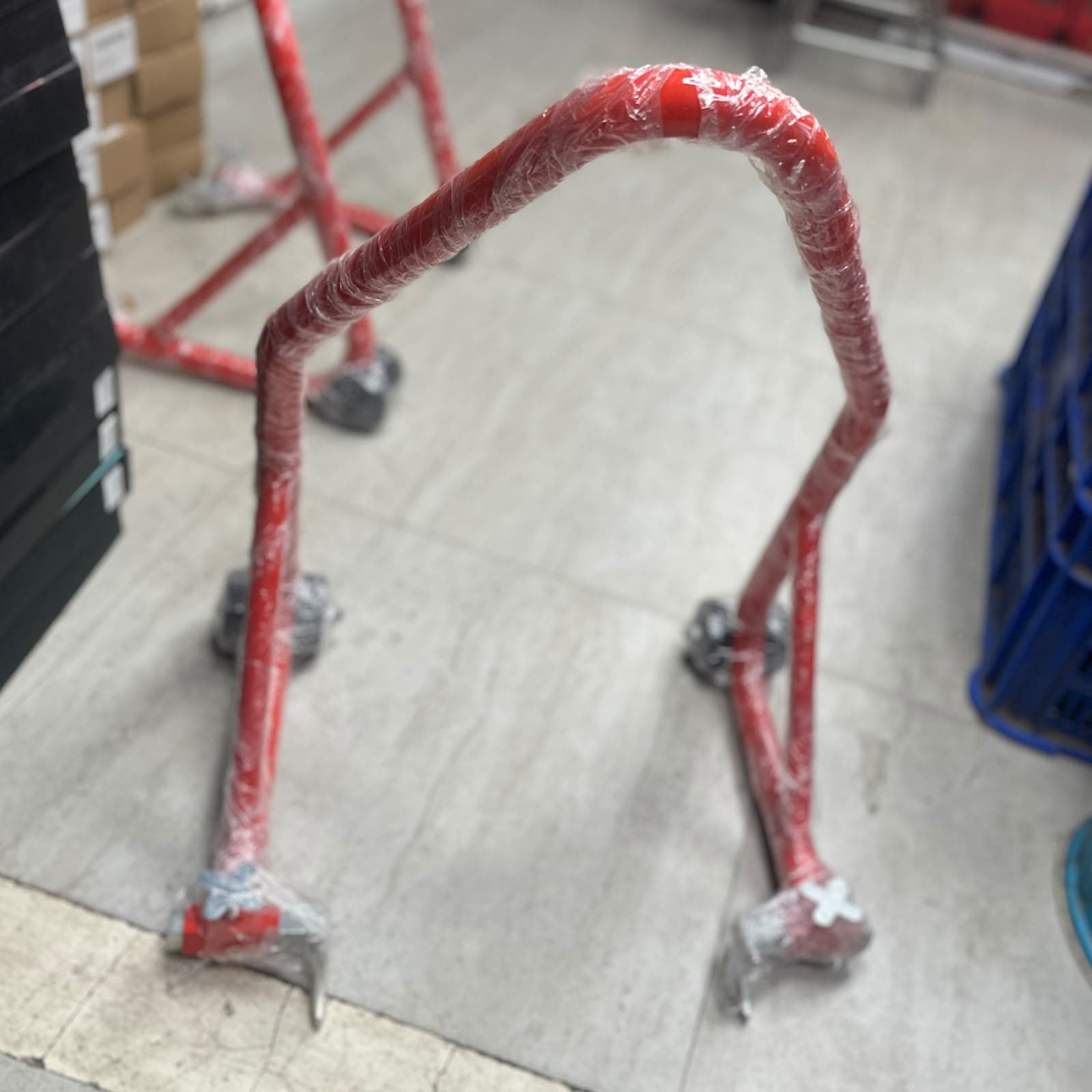 Paddock stand universal economy