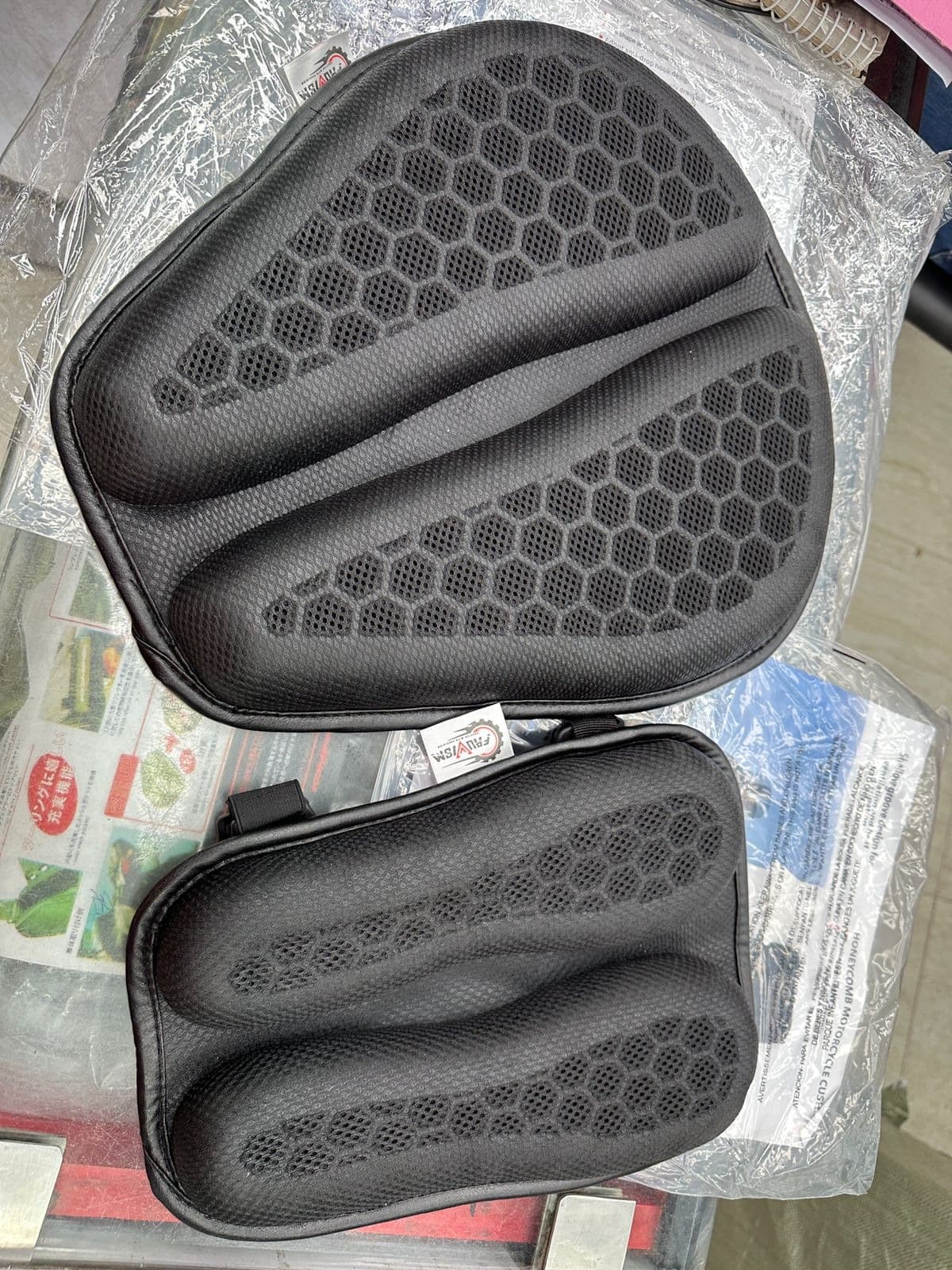 Motorcycle Gel Seat Cushion - Supports Sit Bones, Tailbone, and Buttock Muscles - Massaging Gel Absorbs Micro-Shocks and Road Jerks, Suitable for All Motorbikes