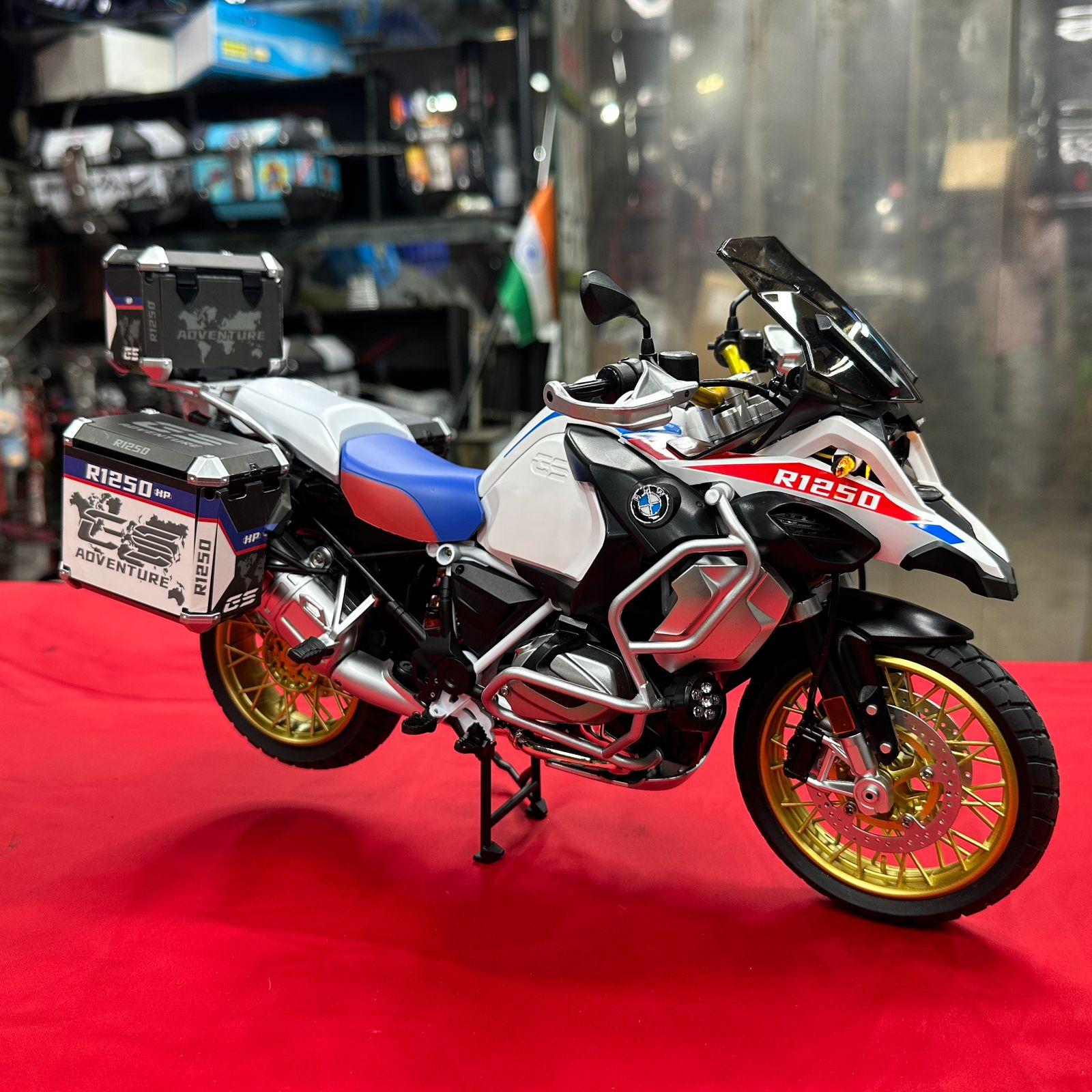 XLG diecast realistic bike model