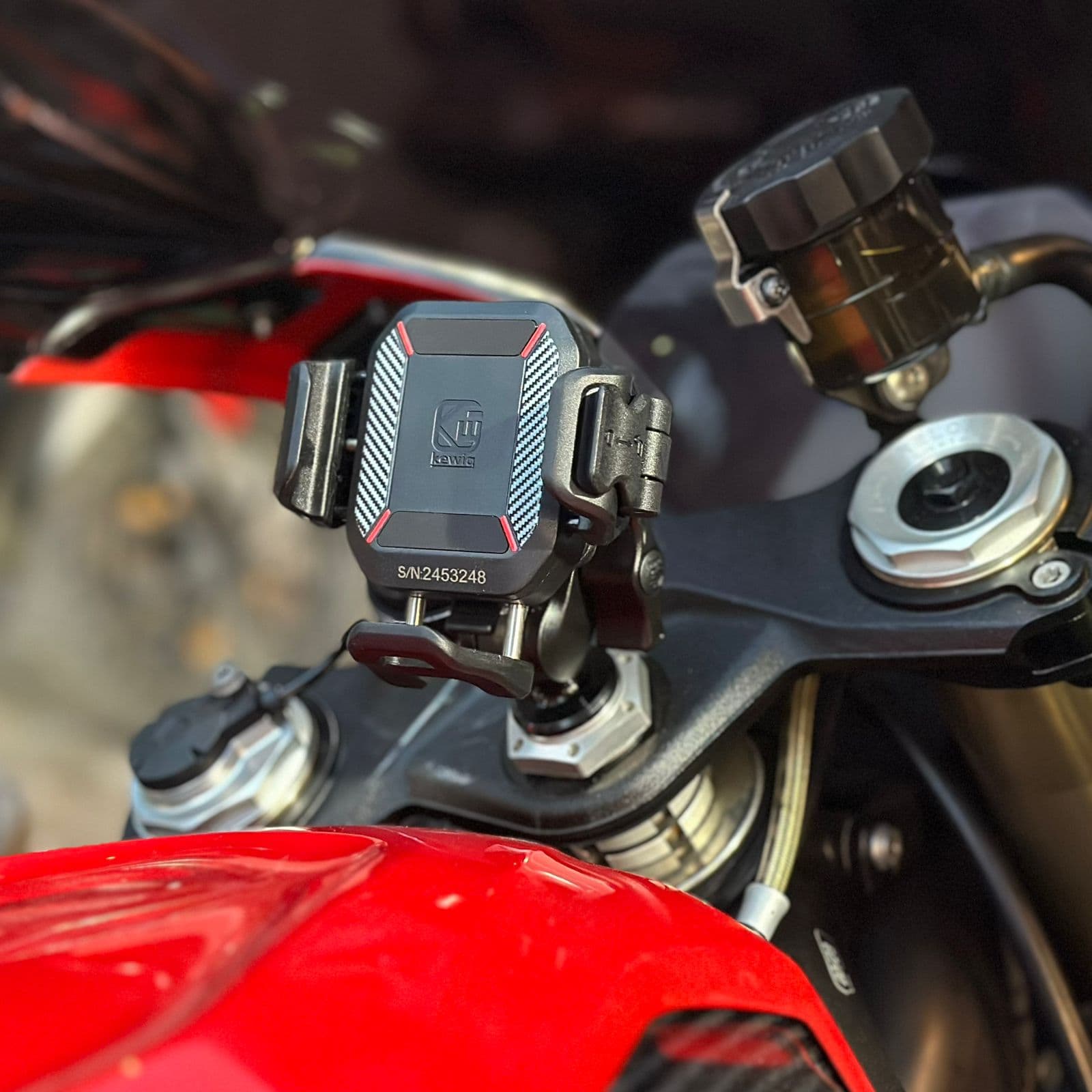 Kewig  Outdoor Motorcycle Bike Riding Anti-Theft Shock Absorbing Cell Phone Holder(HANDLE T))
