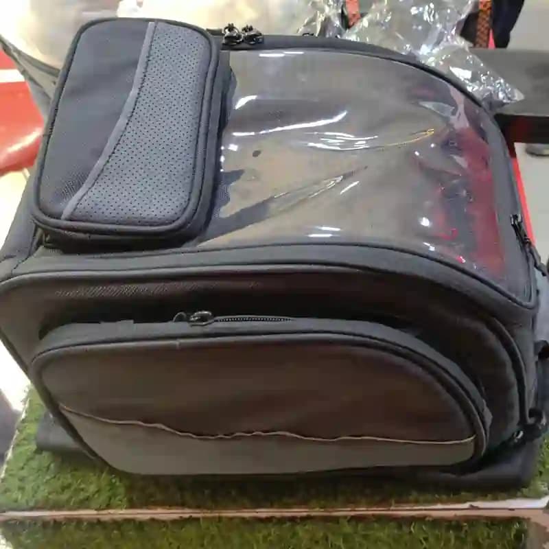 Tank Bag for Motorcycles with Magnet
